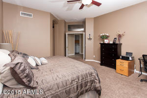 4363 E Lariat Ln, Phoenix, AZ 85050 photo 14