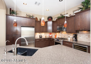 4363 E Lariat Ln, Phoenix, AZ 85050 photo 8