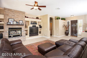4363 E Lariat Ln, Phoenix, AZ 85050 photo 4