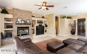 4363 E Lariat Ln, Phoenix, AZ 85050 photo 5