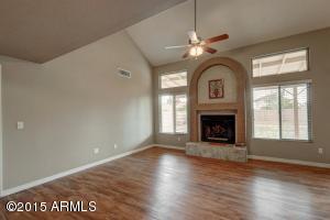 3905 E Graythorn St, Phoenix, AZ 85044 photo 7