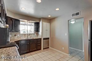 215 W Juniper St, Mesa, AZ 85201 photo 8