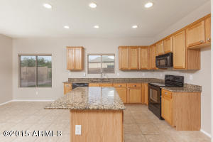 3024 E Powell Way, Gilbert, AZ 85298 photo 4