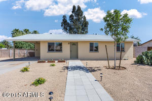 4340 E Grovers Ave, Phoenix, AZ 85032 photo 1