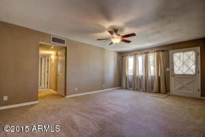 3237 W Eugie Ave, Phoenix, AZ 85029 photo 2