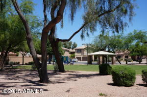 867 S Modine Ln, Gilbert, AZ 85296 photo 3