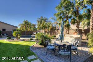 3904 E Ravenswood Dr, Gilbert, AZ 85298 photo 1