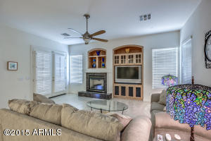 544 Elgin Ct, Gilbert, AZ 85295 photo 5