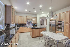 544 Elgin Ct, Gilbert, AZ 85295 photo 8