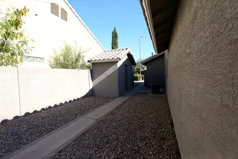 302 E Ivy St, Mesa, AZ 85201 photo 12