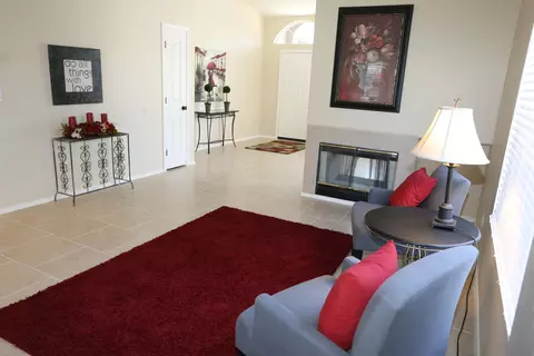 302 E Ivy St, Mesa, AZ 85201 photo 4