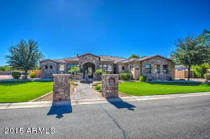 3159 E Bonanza Ct, Gilbert, AZ 85297 photo 1