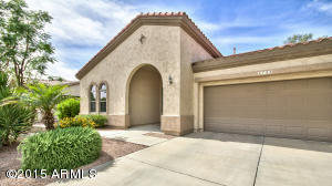 4732 E Carob Dr, Gilbert, AZ 85298 photo 3