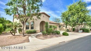 4732 E Carob Dr, Gilbert, AZ 85298 photo 1