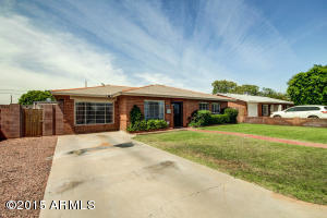 2304 E Heatherbrae Dr, Phoenix, AZ 85016 photo 3