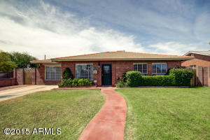 2304 E Heatherbrae Dr, Phoenix, AZ 85016 photo 1