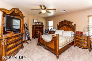 1129 E Beth Dr, Phoenix, AZ 85042 photo 4