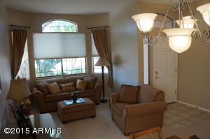 545 E Cantebria Dr, Gilbert, AZ 85296 photo 9