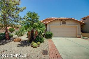 813 S Capistrano Dr, Gilbert, AZ 85233 photo 1