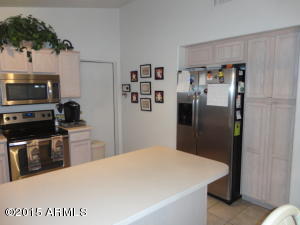 476 E Kyle Ct, Gilbert, AZ 85296 photo 2