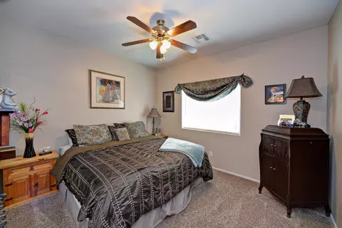 2705 E Schiliro Cir, Phoenix, AZ 85032 photo 18