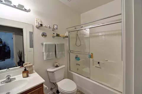 2705 E Schiliro Cir, Phoenix, AZ 85032 photo 17