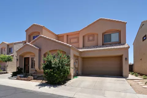 2705 E Schiliro Cir, Phoenix, AZ 85032 photo 1