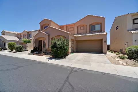2705 E Schiliro Cir, Phoenix, AZ 85032 photo 3