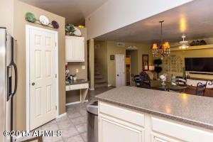 418 N Cobblestone St, Gilbert, AZ 85234 photo 6