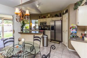 418 N Cobblestone St, Gilbert, AZ 85234 photo 3