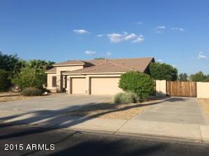 1673 S Hazel St, Gilbert, AZ 85295 photo 1