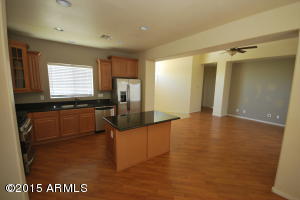 3940 E Branham Ln, Phoenix, AZ 85042 photo 6