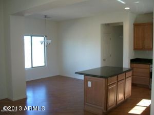 3940 E Branham Ln, Phoenix, AZ 85042 photo 8