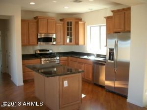 3940 E Branham Ln, Phoenix, AZ 85042 photo 10
