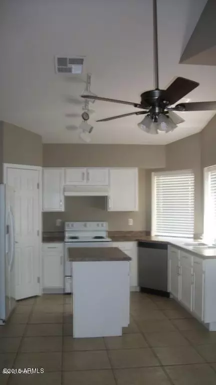 7565 E Medina Ave, Mesa, AZ 85209 photo 4