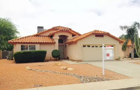 3413 E Oraibi Dr, Phoenix, AZ 85050 photo 1