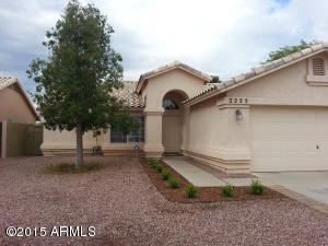 2225 E Sherri Dr, Gilbert, AZ 85296 photo 2