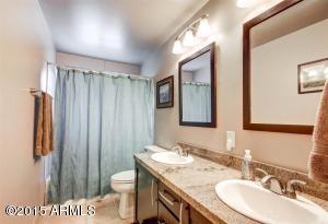 4236 N 34th Pl, Phoenix, AZ 85018 photo 17