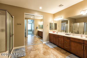 2462 E Carob Dr, Gilbert, AZ 85298 photo 11