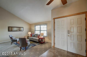 407 E Susan Ln, Tempe, AZ 85288 photo 4