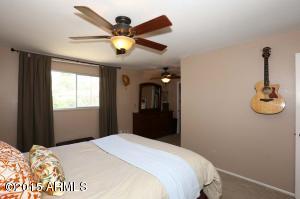 212 E Carter Dr, Tempe, AZ 85282 photo 4
