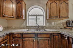 2220 E Robin Ln, Phoenix, AZ 85024 photo 9