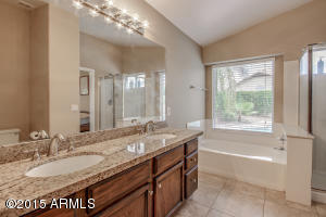 2220 E Robin Ln, Phoenix, AZ 85024 photo 10