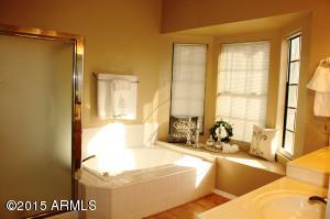 2241 E Huron Ct, Gilbert, AZ 85234 photo 8