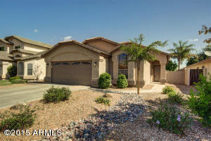 694 E Cathy Dr, Gilbert, AZ 85296 photo 1