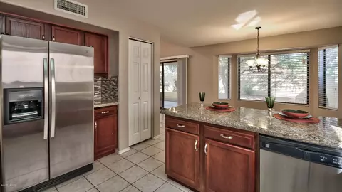 3859 E Cathedral Rock Dr, Phoenix, AZ 85044 photo 7