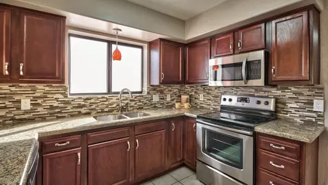 3859 E Cathedral Rock Dr, Phoenix, AZ 85044 photo 9