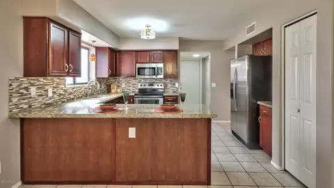 3859 E Cathedral Rock Dr, Phoenix, AZ 85044 photo 10