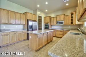 2807 E Janelle Way, Gilbert, AZ 85298 photo 3