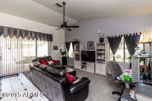 654 S Sahuaro Dr, Gilbert, AZ 85233 photo 5